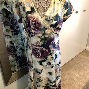 BNWOT Miss Alliage Collection Midi Dress Floral Pattern Size Medium